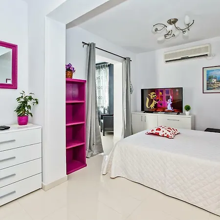Apartments Dorijan Hvar Town Exterior photo