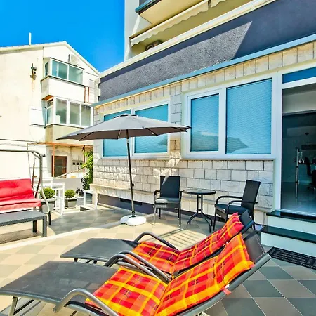 Apartments Dorijan Hvar Town Exterior photo