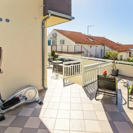 Apartments Dorijan Hvar Town Exterior photo