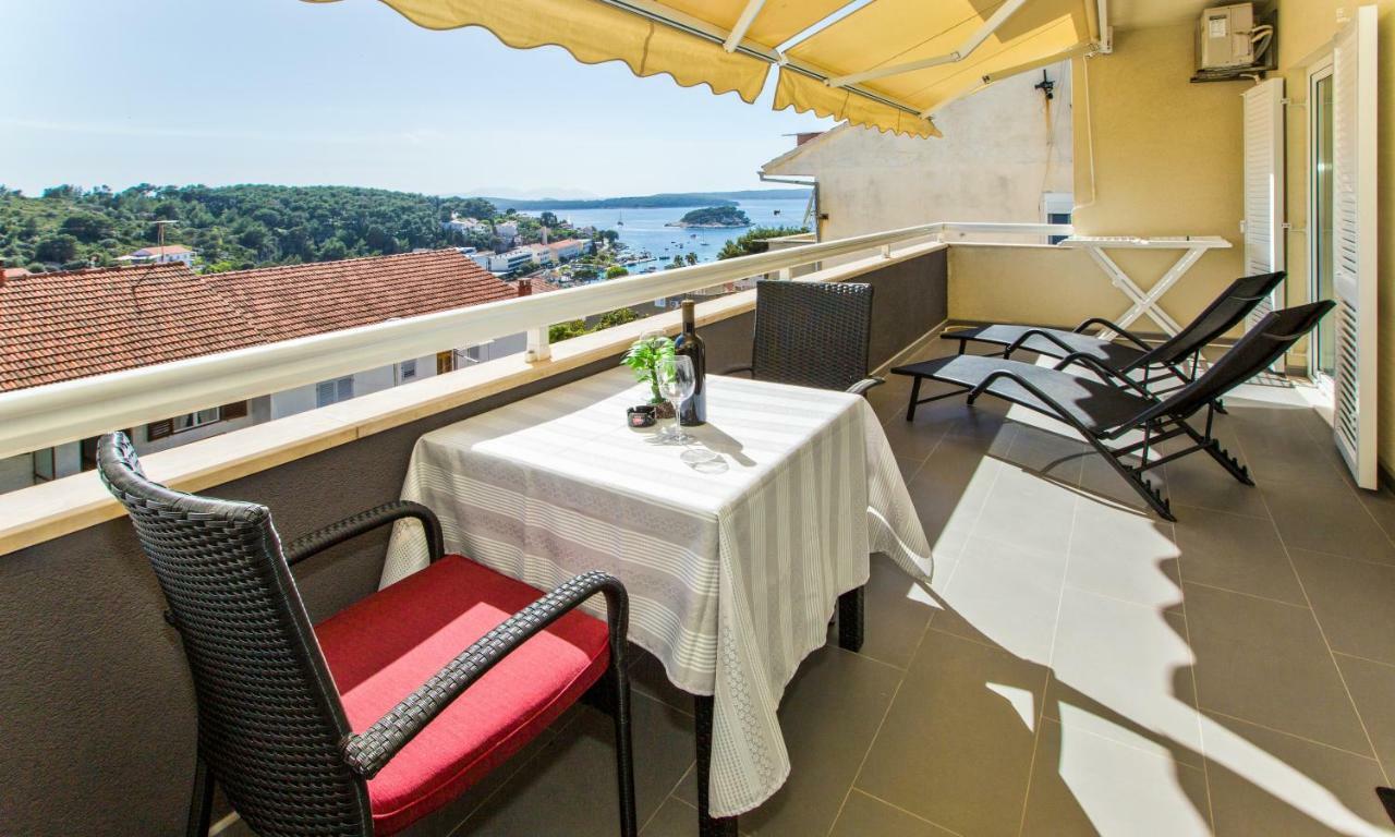 Dorijan * Hvar Town